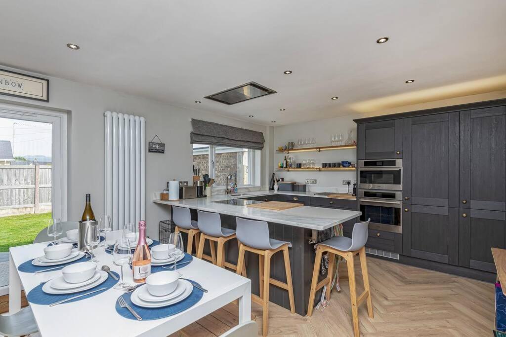 Family-Friendly Retreat Between Beach & Mountains Tremadog Экстерьер фото
