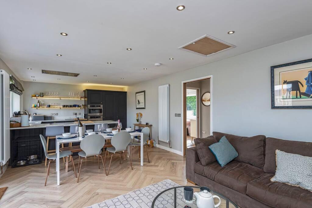 Family-Friendly Retreat Between Beach & Mountains Tremadog Экстерьер фото