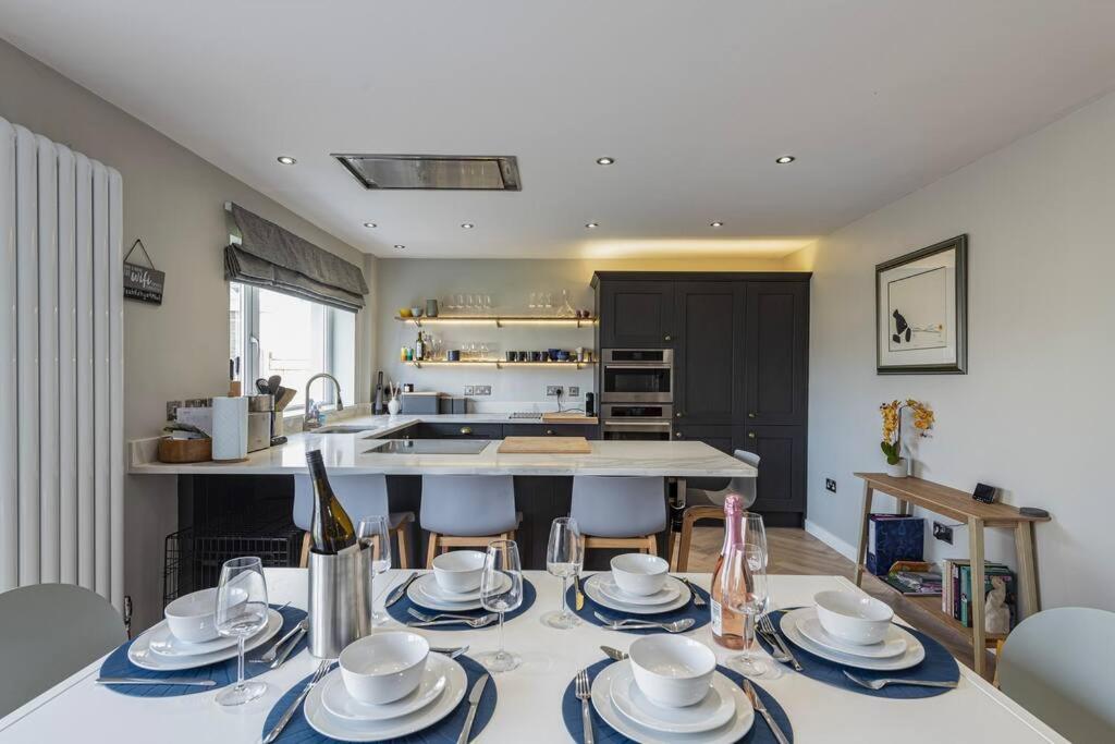 Family-Friendly Retreat Between Beach & Mountains Tremadog Экстерьер фото